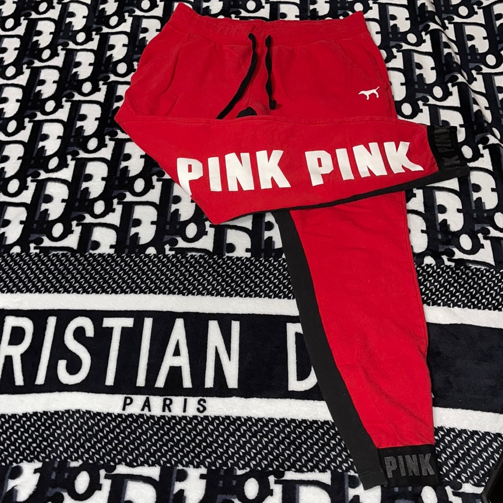 PINK VS Jogger